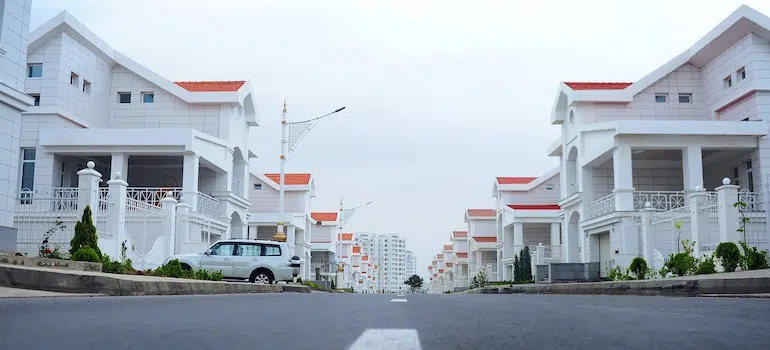 A suburb with white houses